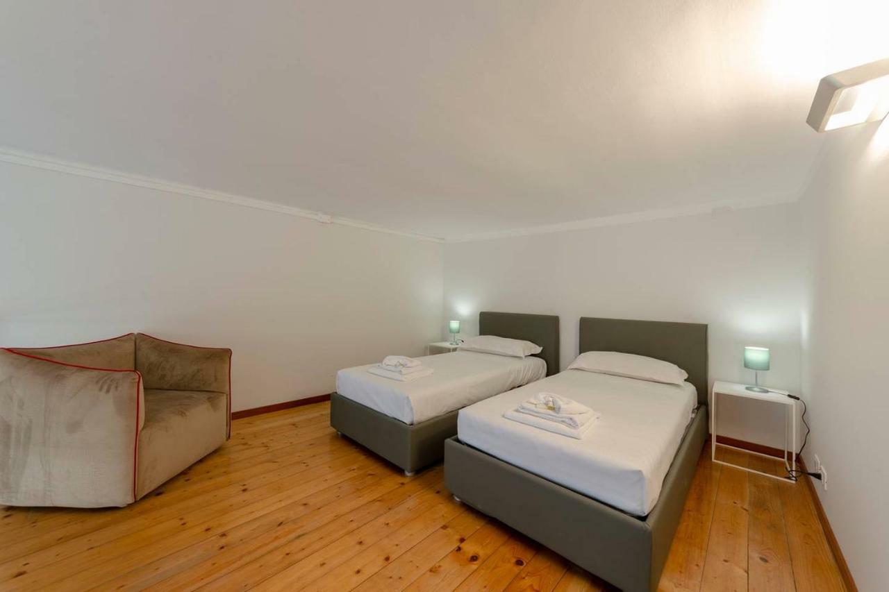 Ferienwohnung Joivy Elegant Flat For 7, In The Heart Of Genua Exterior foto