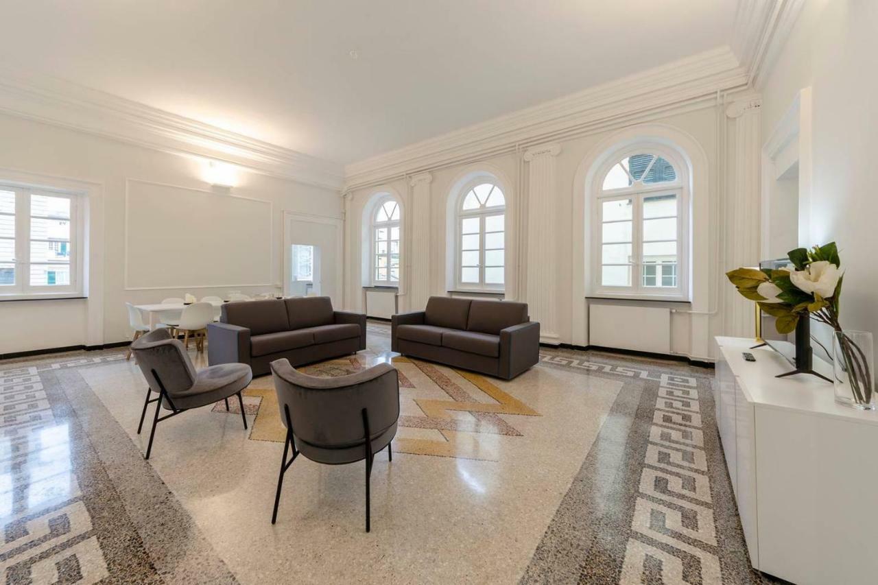 Ferienwohnung Joivy Elegant Flat For 7, In The Heart Of Genua Exterior foto