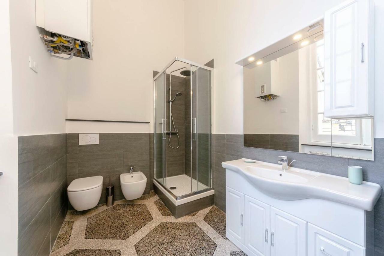 Ferienwohnung Joivy Elegant Flat For 7, In The Heart Of Genua Exterior foto