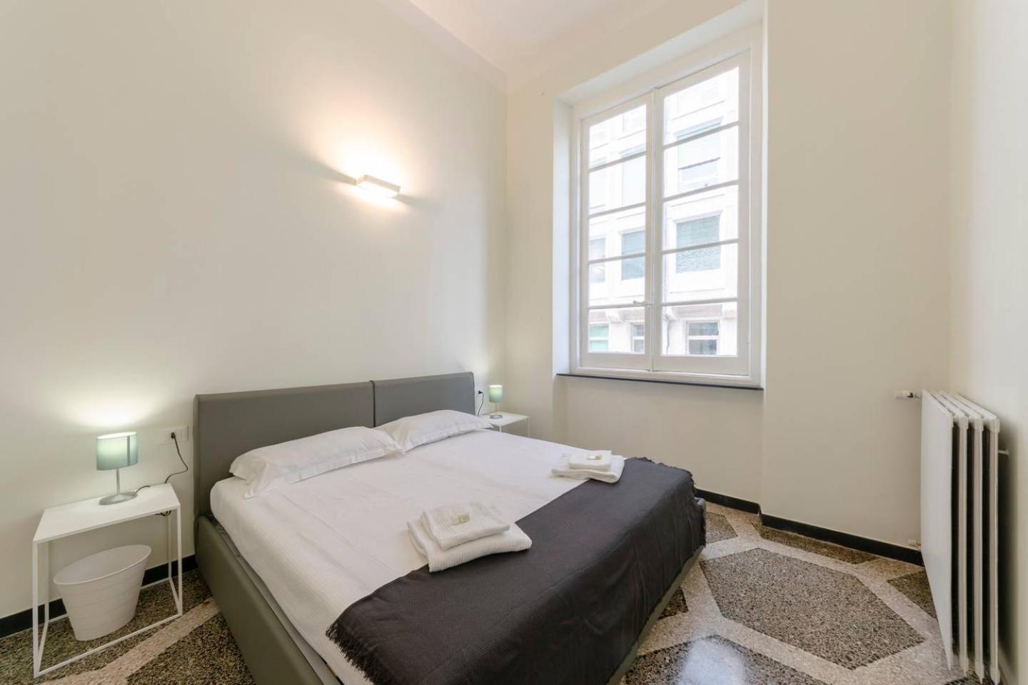 Ferienwohnung Joivy Elegant Flat For 7, In The Heart Of Genua Exterior foto