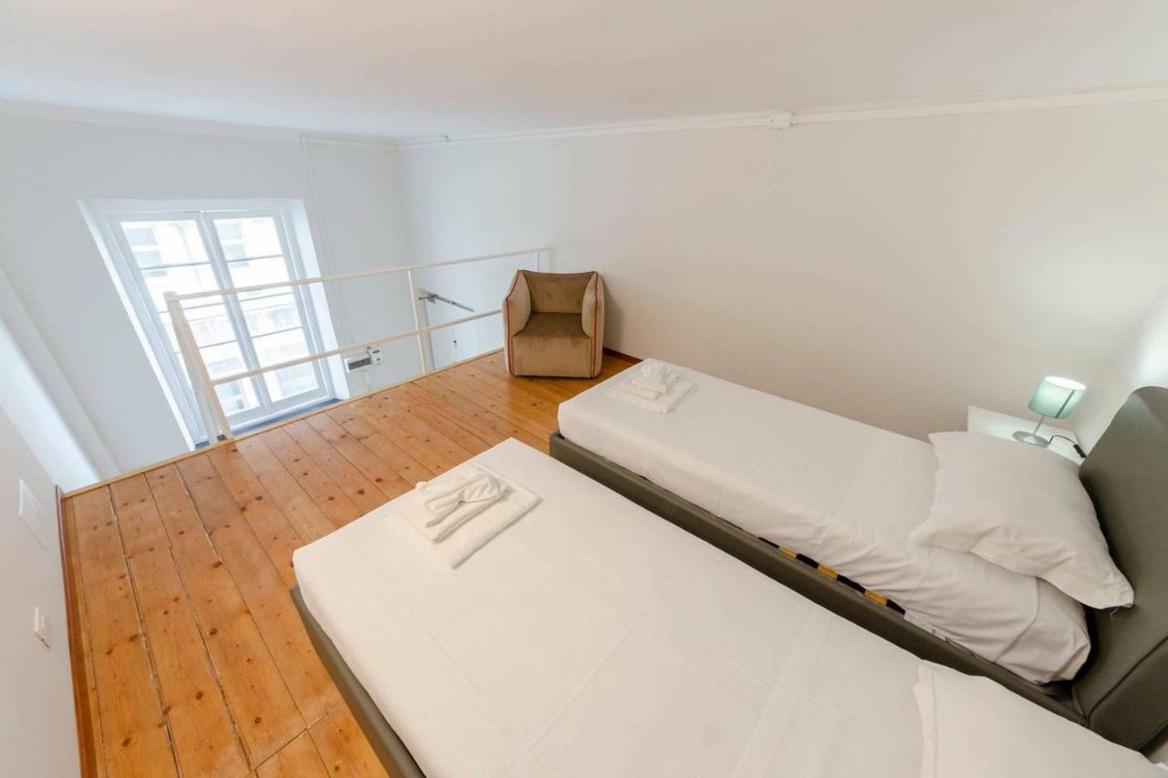 Ferienwohnung Joivy Elegant Flat For 7, In The Heart Of Genua Exterior foto