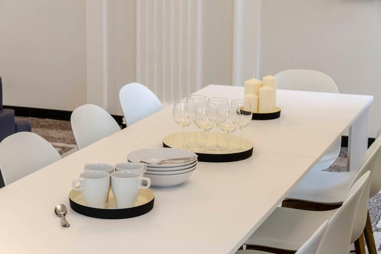 Ferienwohnung Joivy Elegant Flat For 7, In The Heart Of Genua Exterior foto