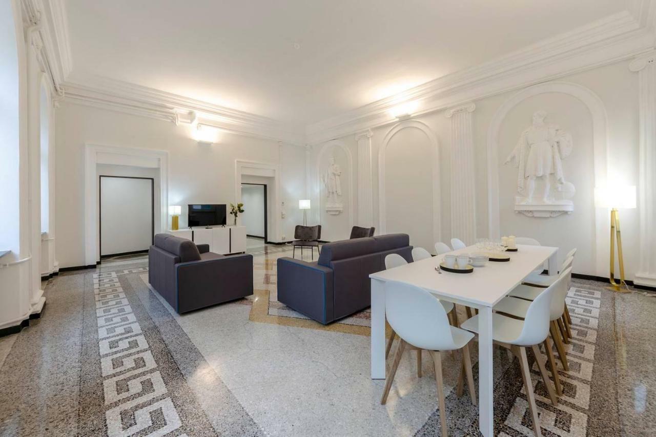 Ferienwohnung Joivy Elegant Flat For 7, In The Heart Of Genua Exterior foto