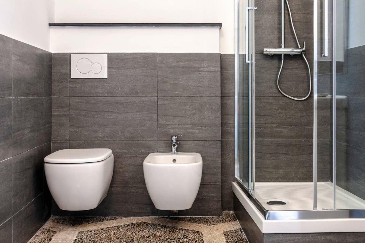 Ferienwohnung Joivy Elegant Flat For 7, In The Heart Of Genua Exterior foto